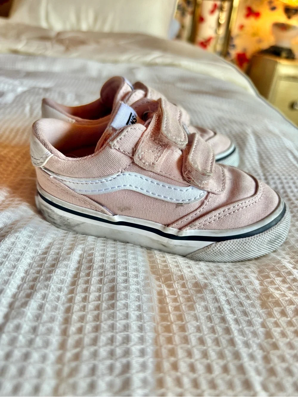 vans old skool v toddler pink velcro sneakers size 6 blush skater y2k kids shoes